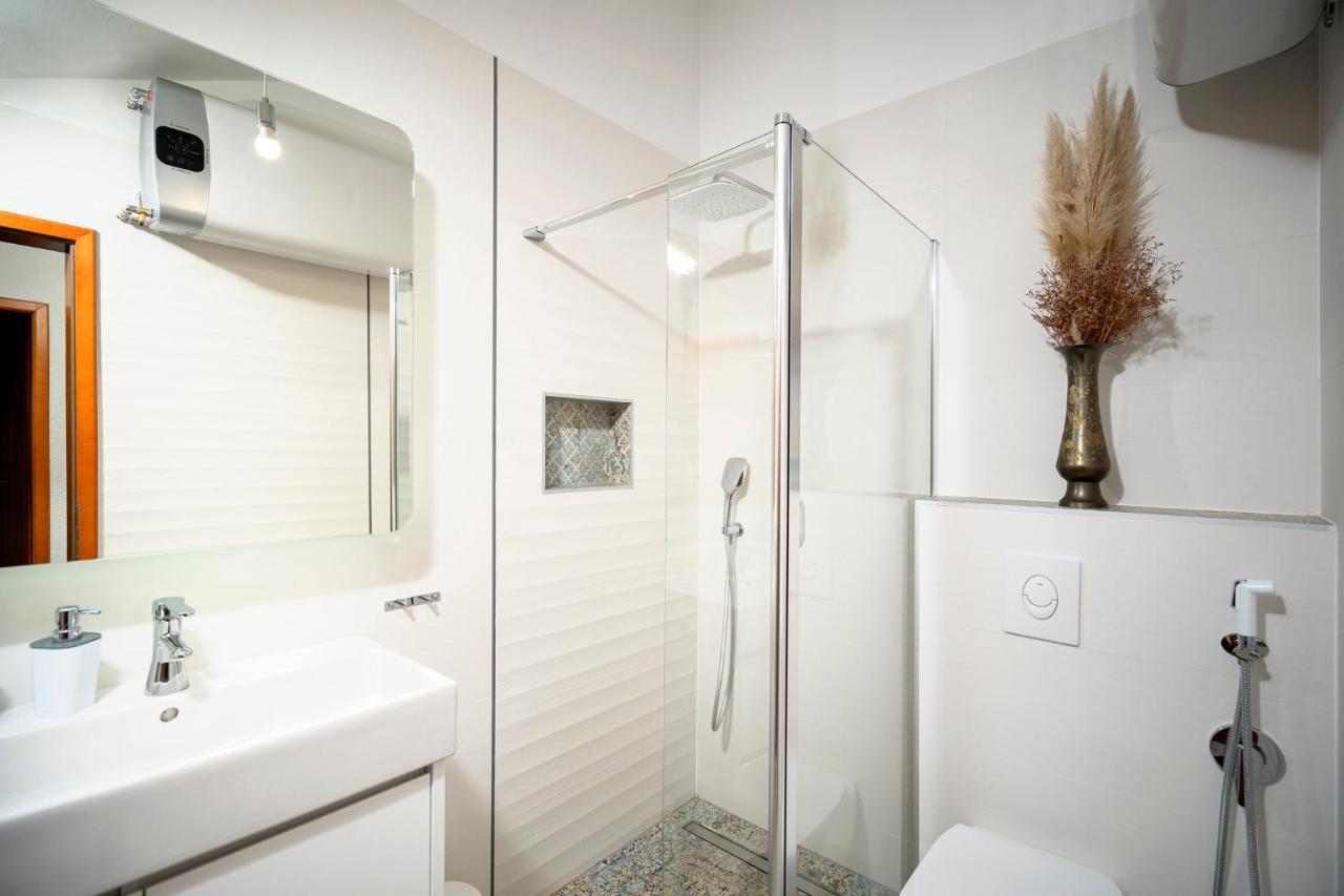 Kalina Deluxe Apartments Jelsa  Bagian luar foto