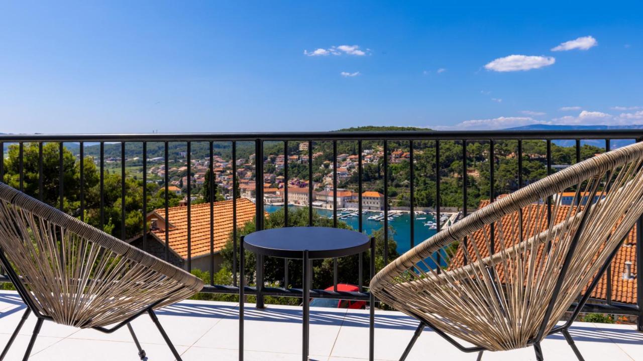 Kalina Deluxe Apartments Jelsa  Bagian luar foto